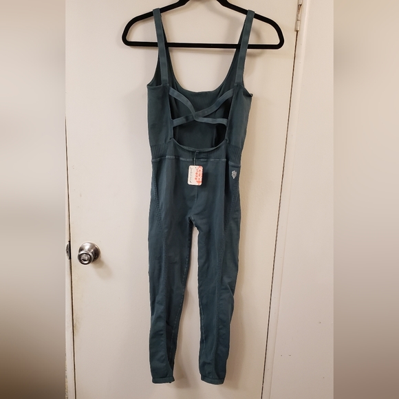 🌻 Free People Movement Good Karma Onesie - Picture 4 of 5